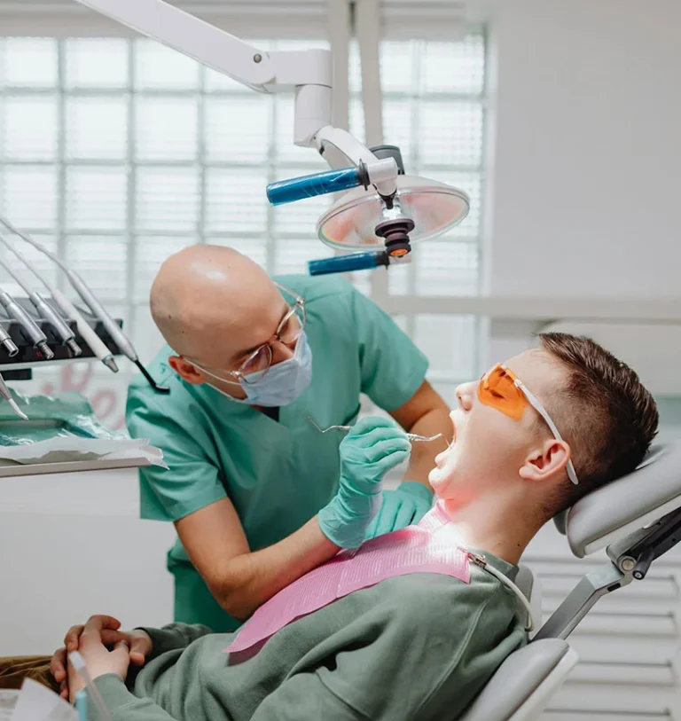 Medical & Dentist - 11 Important Facts You Need to Know About Root Canals